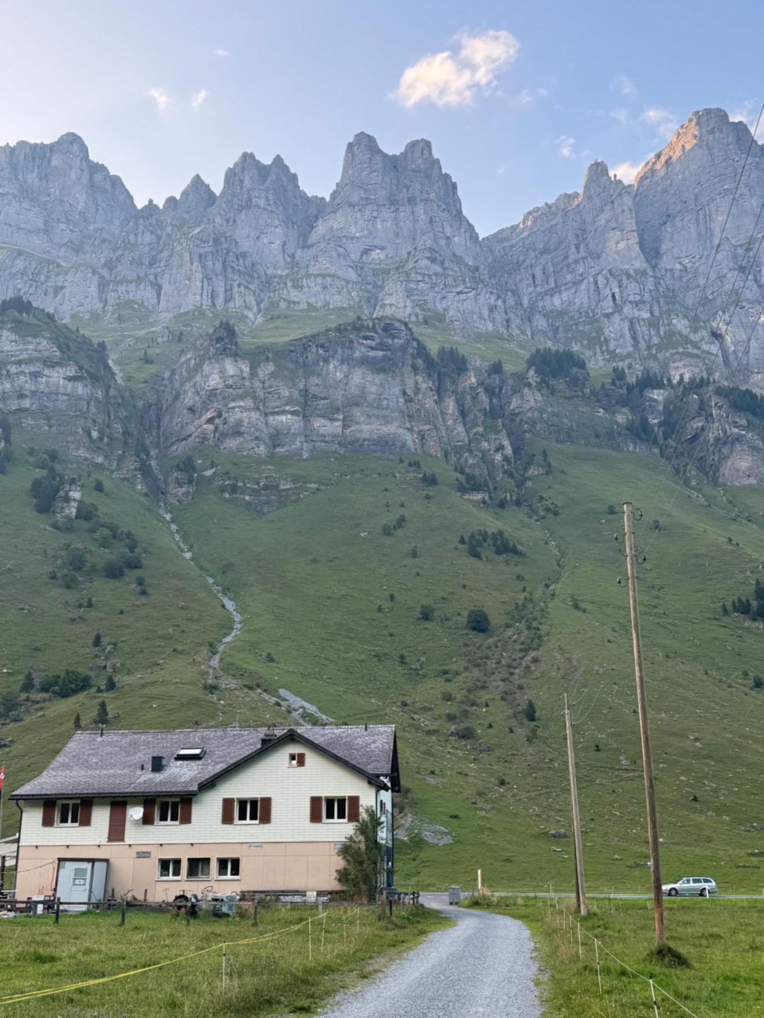 Polat Toraman Hotel Spiringen Exterior photo